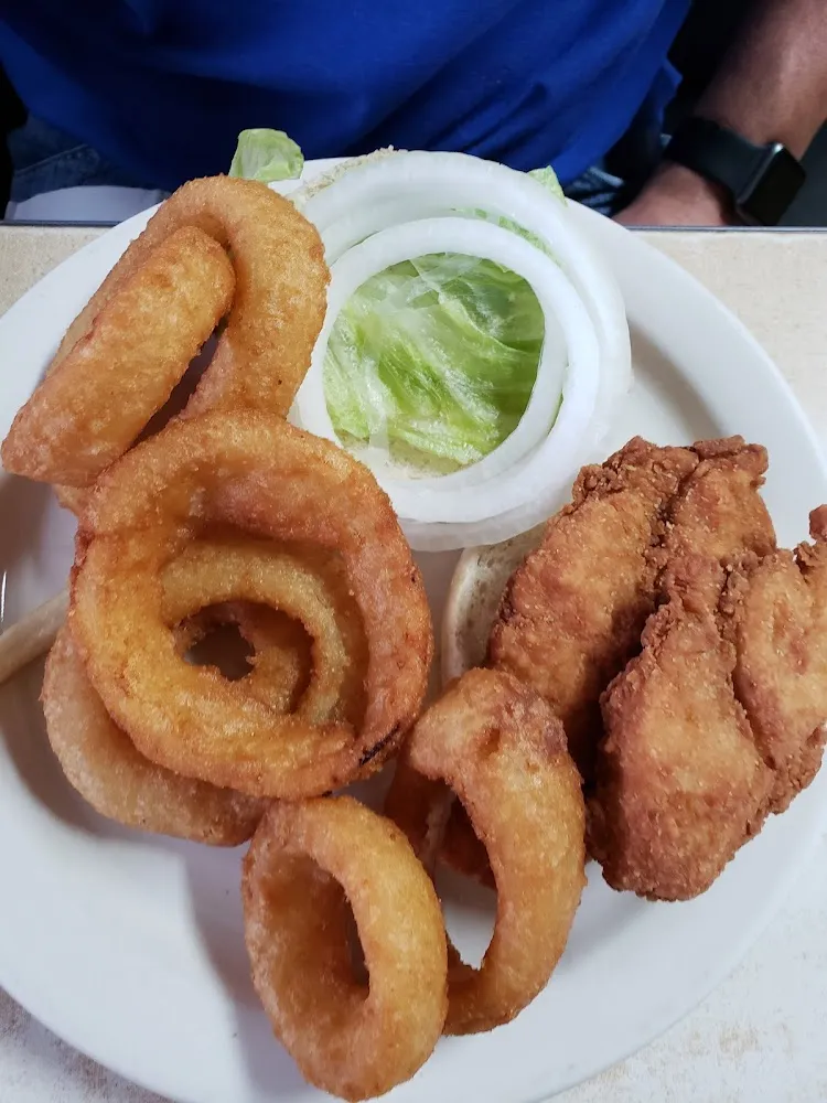 Sandwich with Onion Rings